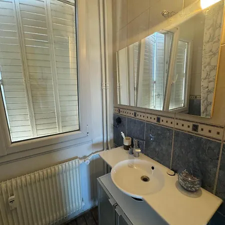 Bleu Homestay Ambilly